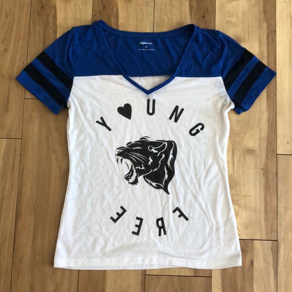 Express Graphic Tee